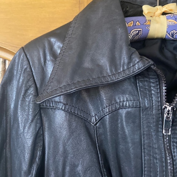 Vintage Black Cropped Moto Leather Jacket | Sz Small - Picture 3 of 4